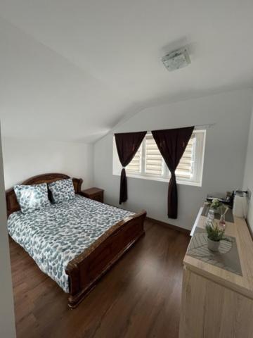 Studio Privee Vesoul -Wifi,Tv,Clim,Parking Gratuit מראה חיצוני תמונה